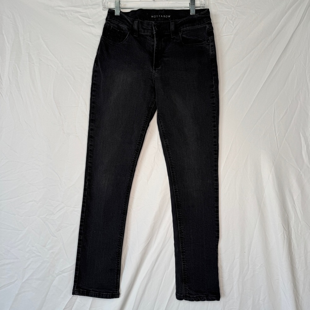 EUC Mott & Bow Women Slim Straight Allen Boyfriend Jeans Black Size 27x30